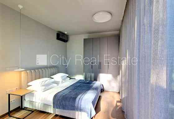 Новостройка, фасадный дом, благоустроенная озеленённая территория, подземная Юрмала