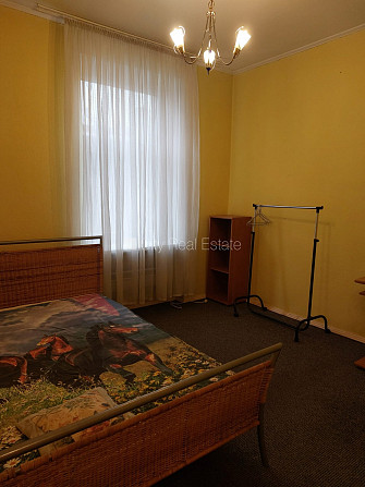 Fasādes māja, restaurēta māja, vieta automašīnai, kāpņu telpa pēc kosmētiskā remonta, Rīga - foto 12