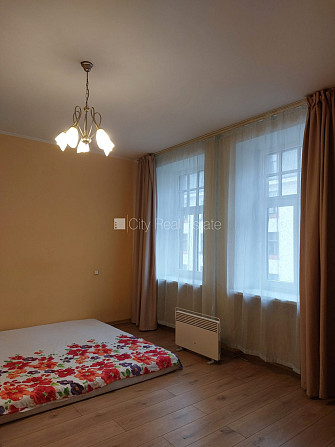 Fasādes māja, restaurēta māja, vieta automašīnai, kāpņu telpa pēc kosmētiskā remonta, Rīga - foto 11