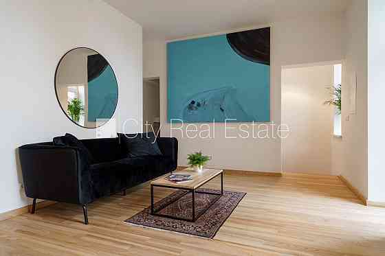 Вход со двора, газовое отопление, множество санузлов, Офисы класса А, сквозные Rīga