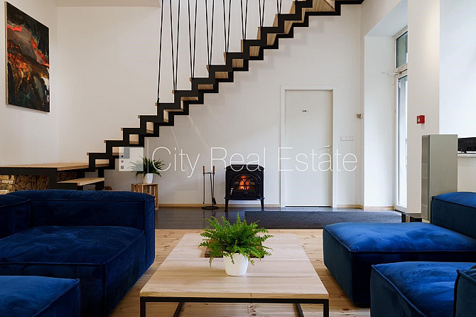 Ieeja no pagalma, gāzes apkure, vairāki sanitārie mezgli, A klases biroju telpas, Rīga - foto 1