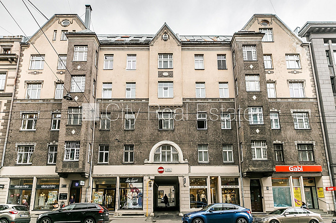 Дом во дворе, мансарда, окна выходят во двор, количество спален 2 шт., двухэтажный, Рига - изображение 15