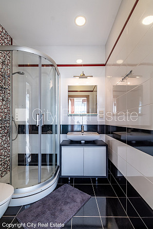 Земля в собственности, новостройка, зеленая территория, закрытый двор, въездные Юрмала - изображение 17