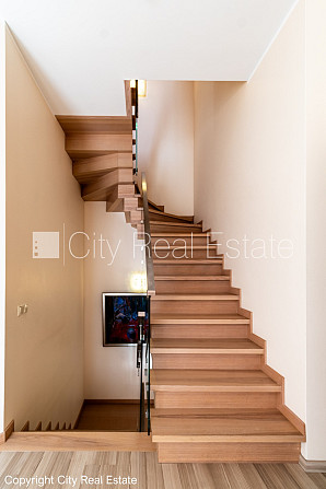 Земля в собственности, новостройка, зеленая территория, закрытый двор, въездные Юрмала - изображение 18