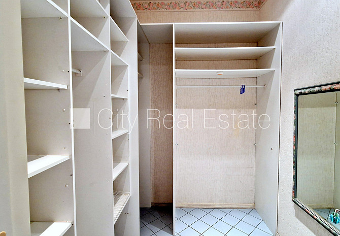 Fasādes māja, renovēta māja, nomainītas inženierkomunikācijas, labiekārtota apzaļumota Rīga - foto 17