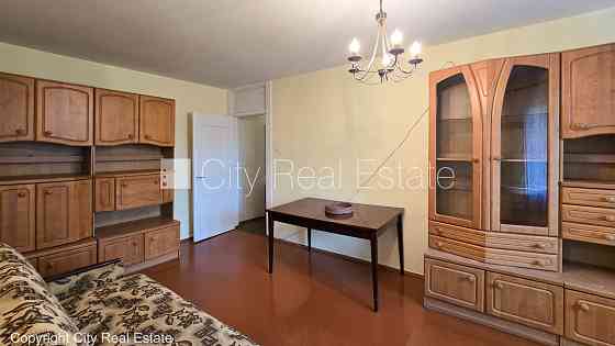 Лестничная клетка после косметического ремонта, лоджия, изолированные комнаты 2 Rīga