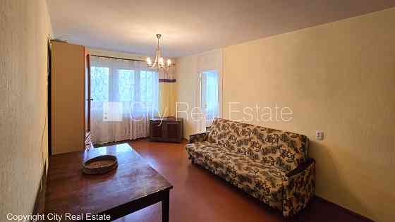 Лестничная клетка после косметического ремонта, лоджия, изолированные комнаты 2 Rīga