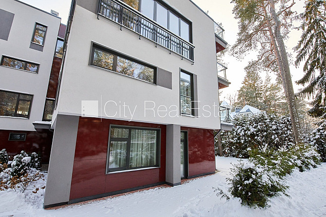 Новостройка, кирпичные стены, благоустроенная озеленённая территория, закрытая Юрмала - изображение 13