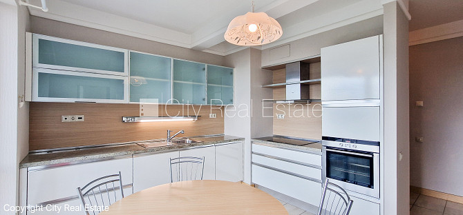 Projekts - Panorama Plaza, jaunceltne, pagalma ēka, labiekārtots apzaļumots pagalms, slēgta Rīga - foto 17