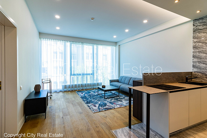 Jaunceltne, fasādes māja, ieeja no pagalma, ir lifts, kāpņu telpa pēc kapitālā remonta, Rīga - foto 1