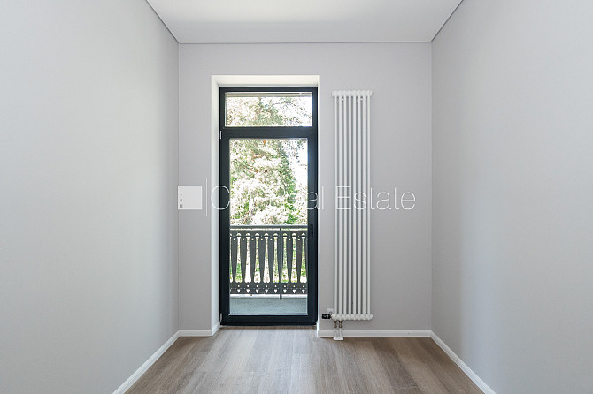 Новостройка, благоустроенная озеленённая территория, подъездная дорога покрыта Юрмала - изображение 13