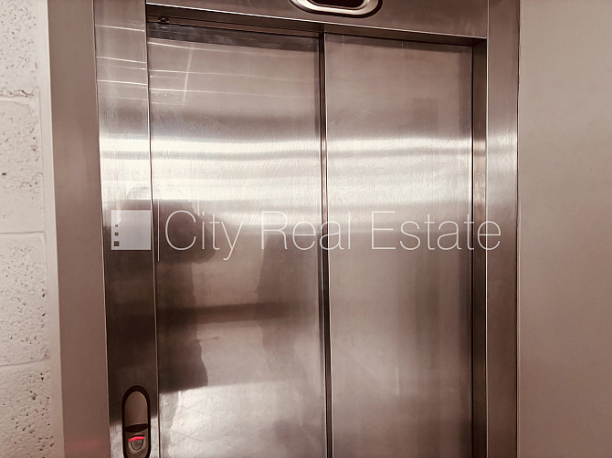 Fasādes māja, energo efektīva māja, labiekārtota apzaļumota teritorija, apsargāta Rīga - foto 14