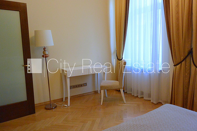 Fasādes māja, slēgta teritorija, ieeja no ielas, ir lifts, balkons, guļamistabu skaits 2 gab., Rīga - foto 12