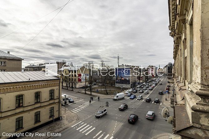 Fasādes māja, slēgts pagalms, ieeja no pagalma, logi vērsti uz ielas pusi, viena istaba Rīga - foto 16