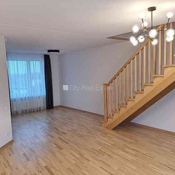 Новостройка, фасадный дом, закрытый двор, возможность аренды парковки, вход с Рига