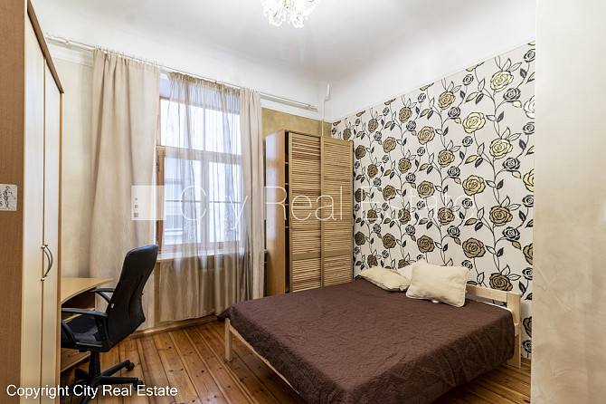 Дом во дворе, реновированный дом, закрытый двор, вход со двора, лестничная клетка Рига - изображение 7