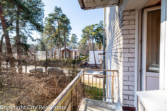 Фасадный дом, место для машины, вход с улицы, лестничная клетка после Юрмала - изображение 5