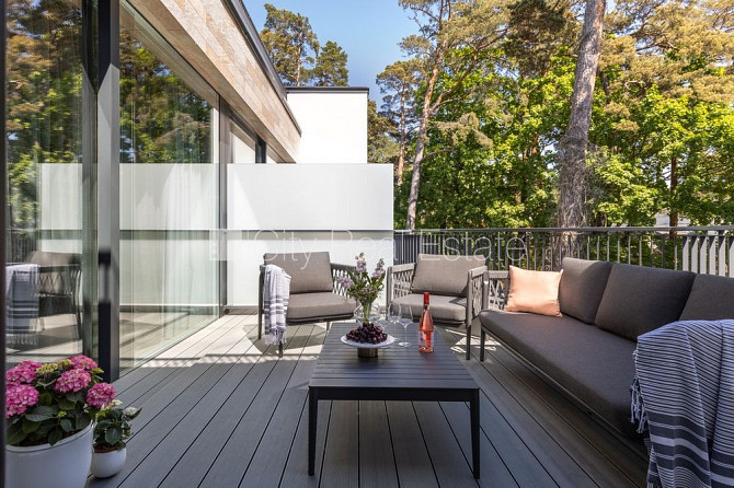 Jaunceltne, fasādes māja, zaļā teritorija, labiekārtots apzaļumots pagalms, pazemes Jūrmala - foto 5