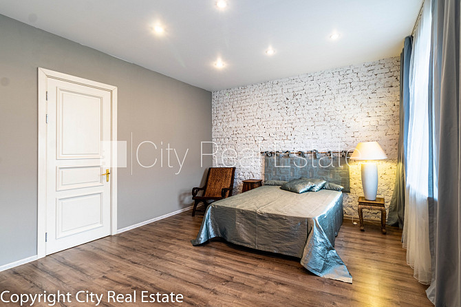 Fasādes māja, renovēta māja, slēgts pagalms, iespēja nomāt autostāvvietu, ieeja no ielas, Rīga - foto 7