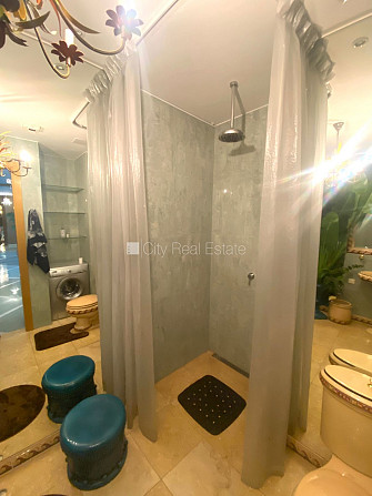 Projekts - Centra Nams, jaunceltne, fasādes māja, labiekārtota apzaļumota teritorija, vieta Rīga - foto 16