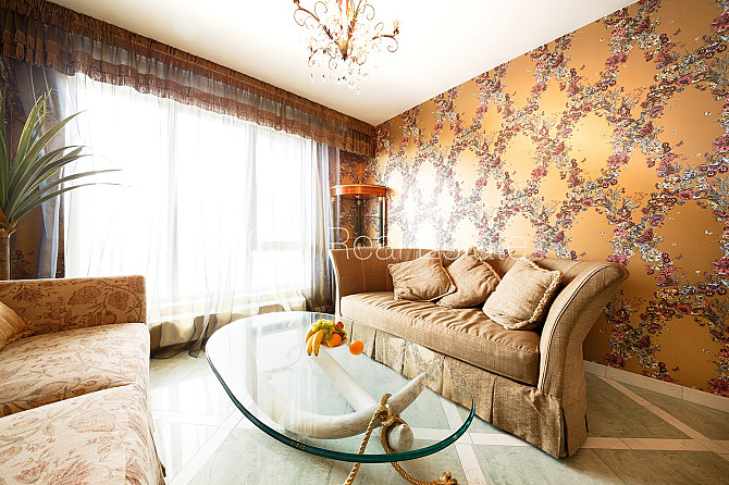 Projekts - Centra Nams, jaunceltne, fasādes māja, labiekārtota apzaļumota teritorija, vieta Rīga - foto 2