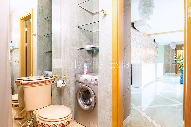 Projekts - Centra Nams, jaunceltne, fasādes māja, labiekārtota apzaļumota teritorija, vieta Rīga - foto 14