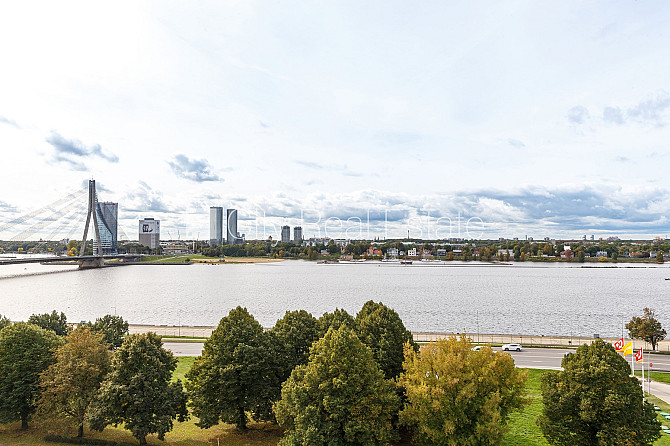Projekts - Centra Nams, jaunceltne, fasādes māja, labiekārtota apzaļumota teritorija, vieta Rīga - foto 20
