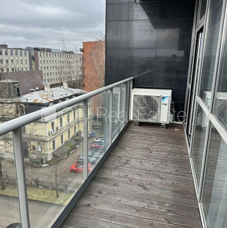 Jaunceltne, fasādes māja, labiekārtots apzaļumots pagalms, slēgta teritorija, iespēja nomāt Rīga - foto 9