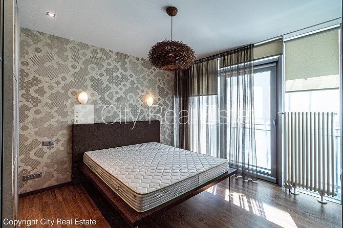 Фасадный дом, реновированный дом, поменянное покрытие крыши, фасад с Рига - изображение 9