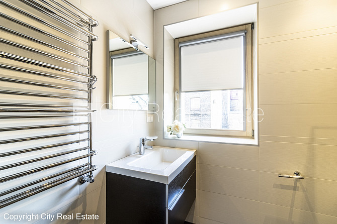 Fasādes māja, slēgts pagalms, garāža vienai automašīnai, vieta vairākām automašīnām, Rīga - foto 20