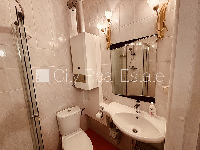 Фасадный дом, реновированный дом, въездные ворота оснащены автоматической Рига - изображение 9