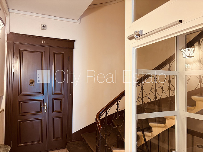 Фасадный дом, реновированный дом, въездные ворота оснащены автоматической Рига - изображение 13