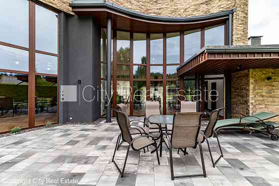 Земля в собственности, частный дом, новостройка, стены из керамзитных блоков, Jūrmala