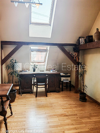 Фасадный дом, реставрированный дом, благоустроенный озеленённый двор, закрытый Рига - изображение 12