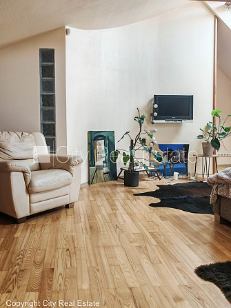 Земля в собственности, фасадный дом, реставрированный дом, благоустроенный Рига - изображение 13