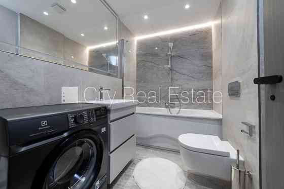 Фасадный дом, реновированный дом, заменены инженерные коммуникации, Рига