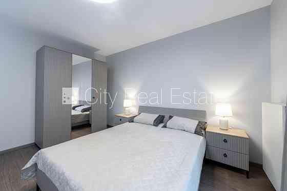 Новостройка, здание во дворе, энергоэффективный дом, вход со двора, полуподвал, Rīga