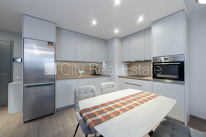 Новостройка, здание во дворе, энергоэффективный дом, вход со двора, полуподвал, Рига - изображение 7