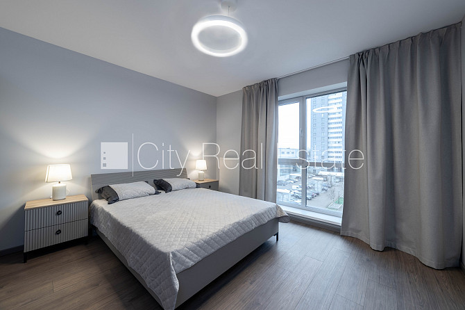 Fasādes māja, renovēta māja, ieeja no ielas, elektriskā apkure, pilnā apdare, sanitārais Rīga - foto 14