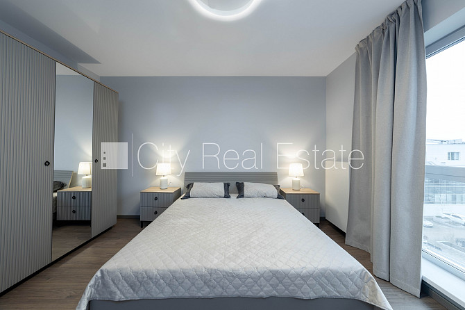 Fasādes māja, renovēta māja, ieeja no ielas, elektriskā apkure, pilnā apdare, sanitārais Rīga - foto 15