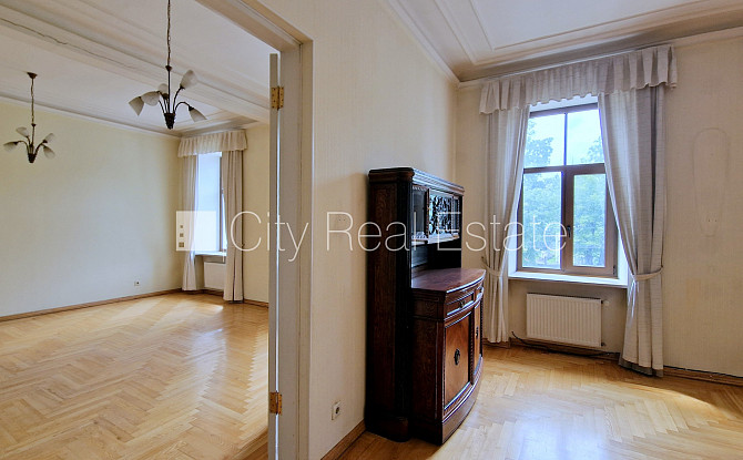 Земля в собственности, фасадный дом, реновированный дом, поменянное покрытие Рига - изображение 7