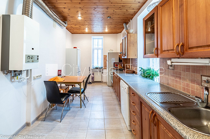 Fasādes māja, renovēta māja, ķieģeļu mūra sienas, fasāde ar dekoratīvo apmetumu, Rīga - foto 12