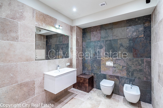 Jaunceltne, pagalma ēka, slēgts pagalms, līdz tuvākajai autostāvvietai 70 m, ieeja no pagalma, Rīga - foto 7