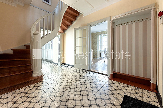 Частный дом, благоустроенный озеленённый двор, территория обнесена забором, Юрмала - изображение 14