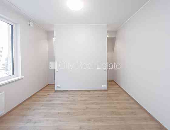 Реновированный дом, плата за обслуживание в месяц 109,86 EUR, благоустроенный Rīga