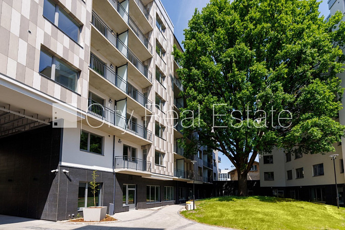 Renovēta māja, apsaimniekošanas maksa mēnesī 109,86 EUR, labiekārtots apzaļumots pagalms, Rīga - foto 17