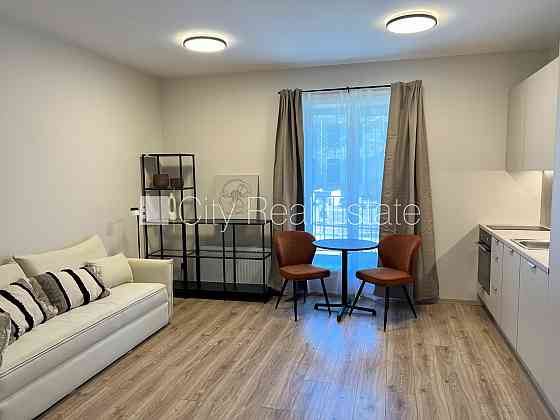 Центральное отопление, полная отделка , покрашенные стены, паркетный пол, Rīga