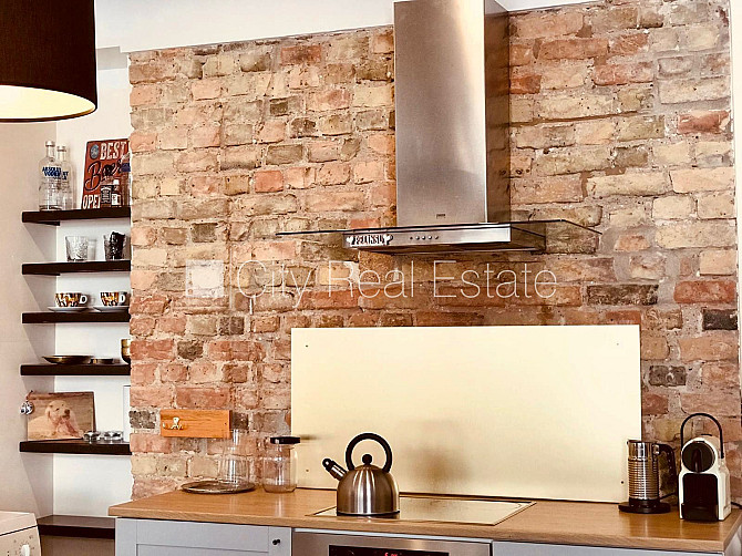 Pagalma māja, renovēta māja, zaļā teritorija, apzaļumota teritorija ar jaunu kokaugu Rīga - foto 2