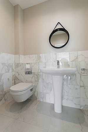 Jaunceltne, labiekārtota apzaļumota teritorija, slēgts pagalms, vieta vairākām automašīnām, Jūrmala - foto 17