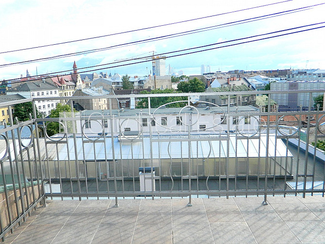 Дом во дворе, реновированный дом, благоустроенный озеленённый двор, закрытый Рига - изображение 10